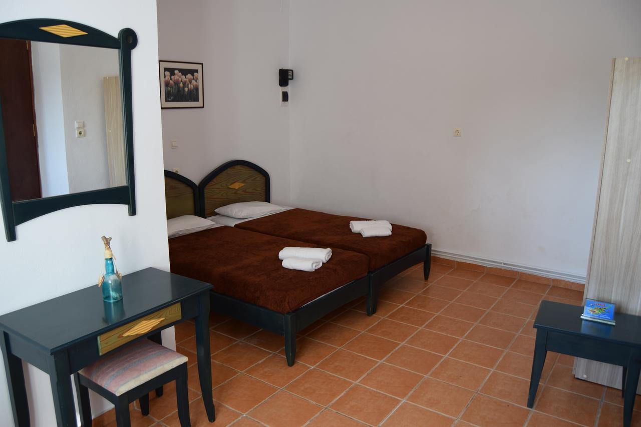 Stelios Rooms Kissamos Bagian luar foto